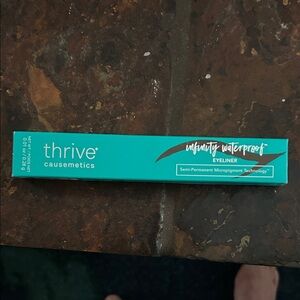 thrive causemetics Infinity Waterproof Eyeliner - Teal Box
